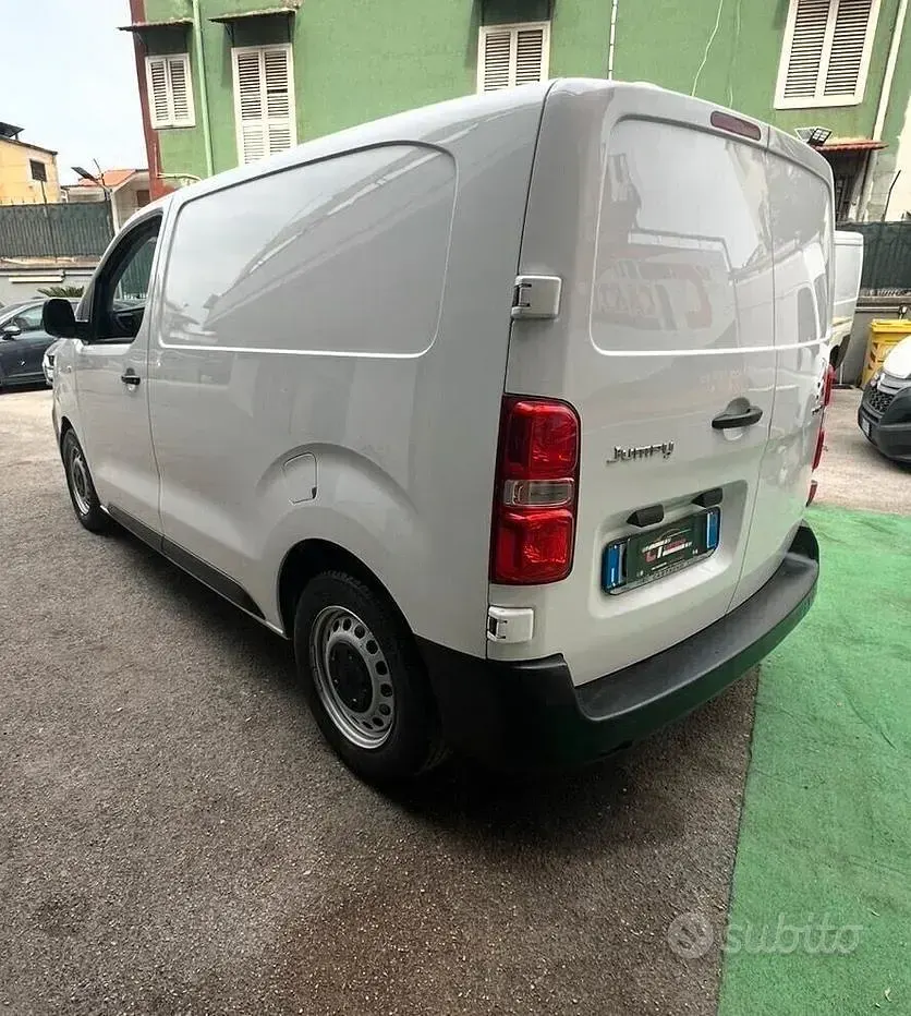 Usata Citroën Jumpy Comfort 101 CV (74 kW) 2021 Bianco Monovolume
