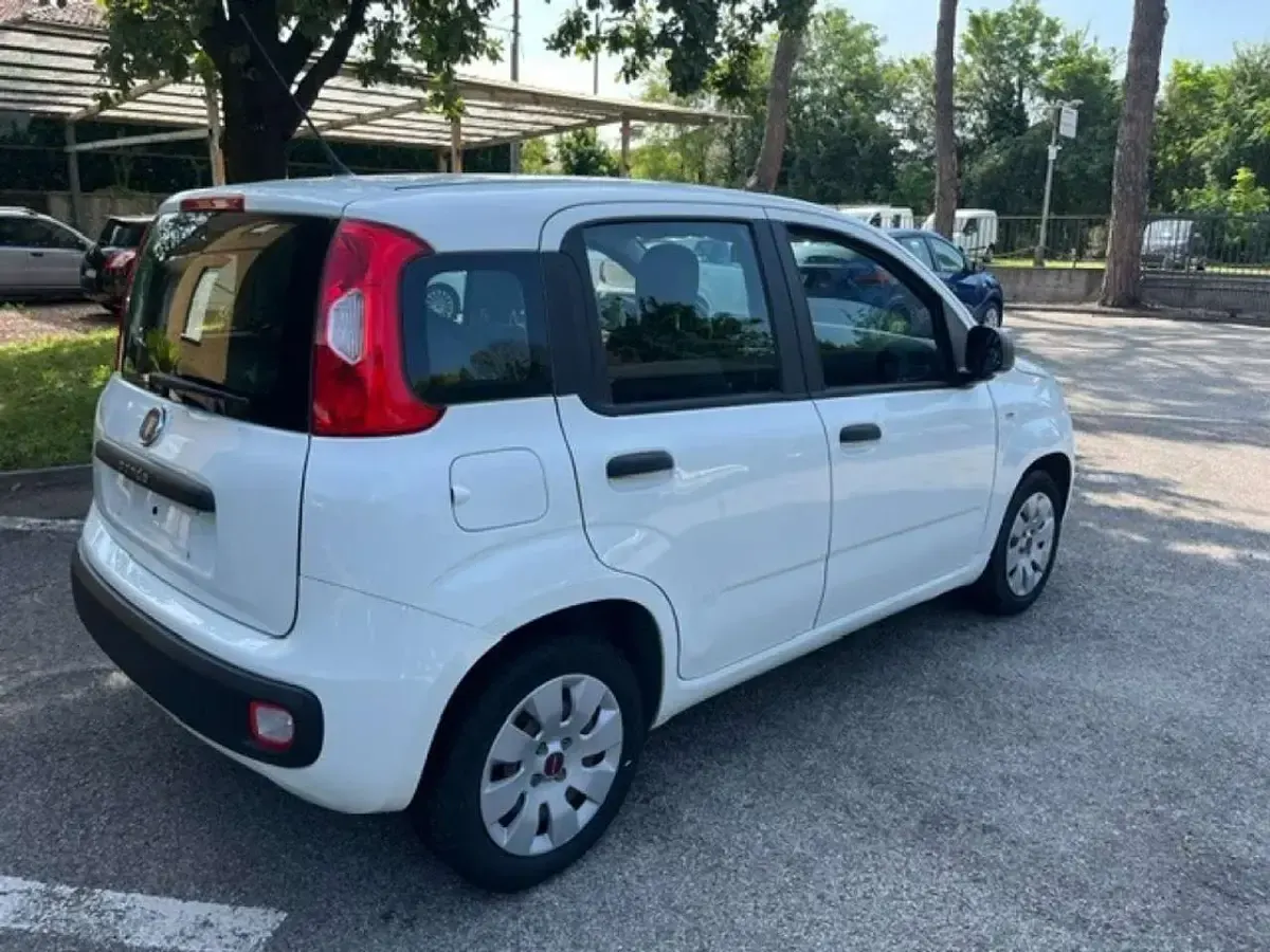 Usata Fiat Panda 69 CV (50 kW) 2016 Bianco Utilitaria