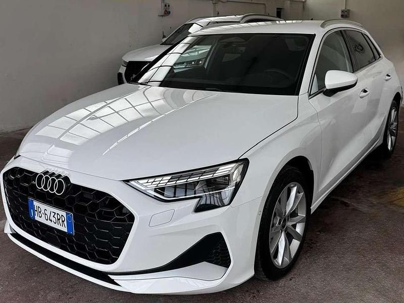 Nuova Audi A3 Business 150 CV (110 kW) 2026 Bianco Berlina