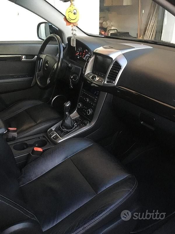 Usata Chevrolet Captiva LTZ 184 CV (135 kW) 2011 Blu SUV