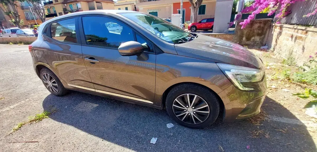 Usata Renault Clio V Zen 86 CV (63 kW) 2020 Berlina