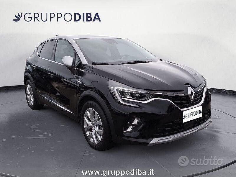 Usata Renault Captur 94 CV (69 kW) 2021 Nero SUV