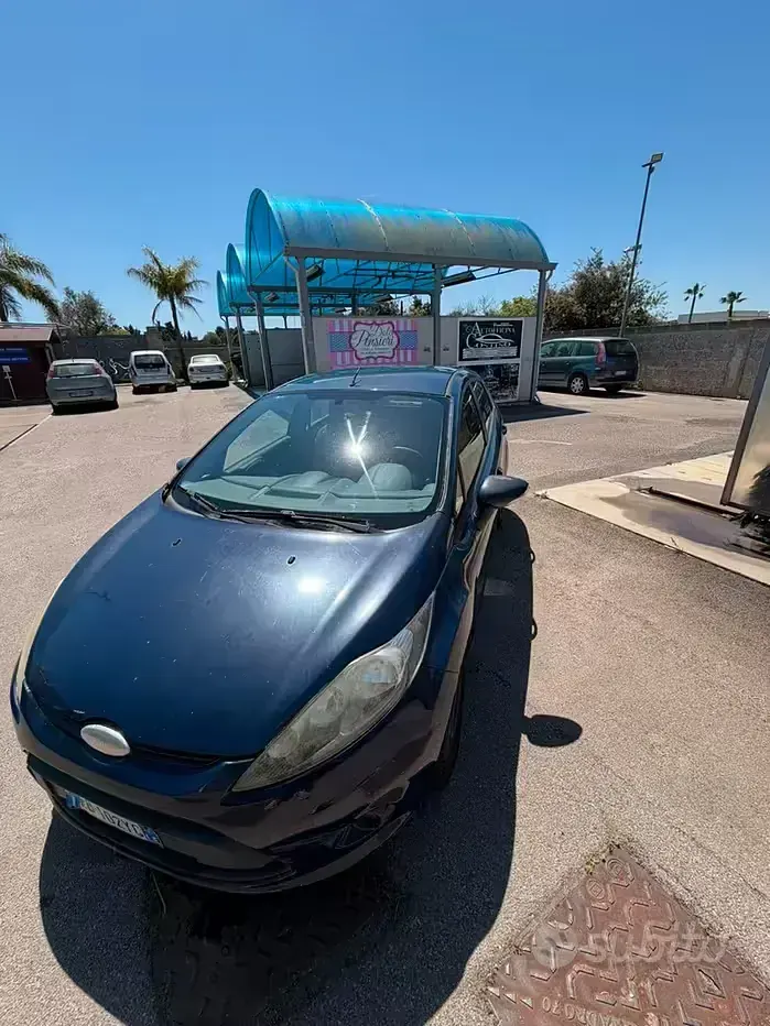 Usata Ford Fiesta 96 CV (70 kW) 2010 Utilitaria