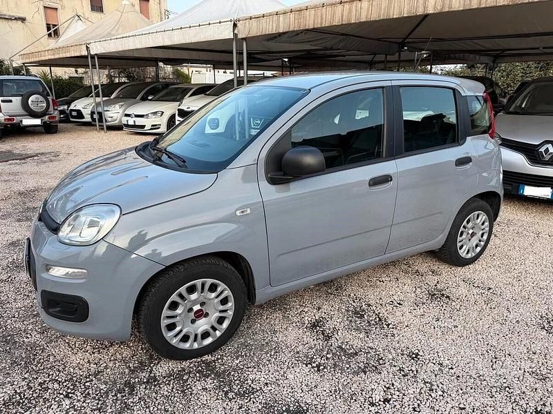 Usata Fiat Panda Easy 69 CV (50 kW) 2018 Grigio Berlina