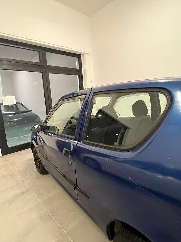 Usata Fiat 600 54 CV (39 kW) 2001 Blu/azzurro Utilitaria