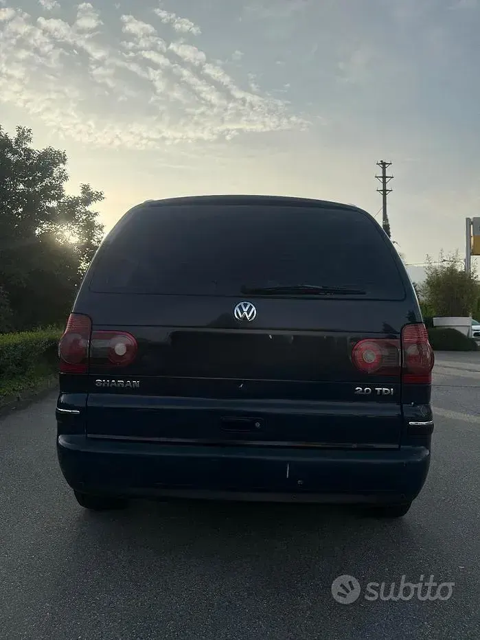 Usata VW Sharan 116 CV (85 kW) 2008 Blu Monovolume
