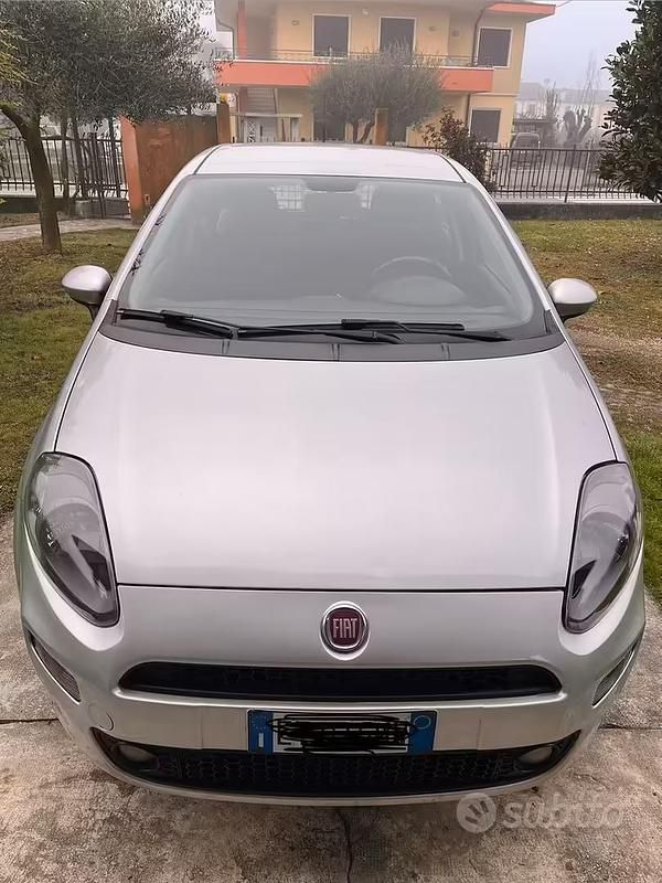 Usata Fiat Punto 80 CV (58 kW) 2013 Grigio Utilitaria