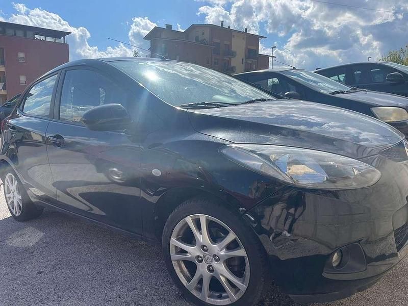 Usata 2011 Mazda 2 Style Monovolume | 4100 € (Buon prezzo) - Immagine 1/4