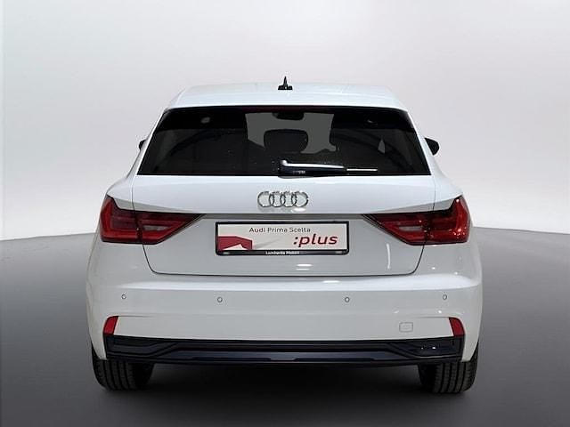 Usata Audi A1 Sportback Business 116 CV (85 kW) 2025 Bianco ghiacciaio metallizzato Utilitaria