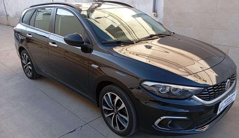 Usata Fiat Tipo S 120 CV (88 kW) 2020 Nero Station wagon