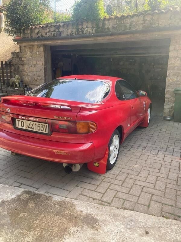 Usata Toyota Celica GT 250 CV (183 kW) 1989 Rosso Coupé
