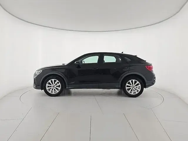 Gebraucht Audi Q3 Sportback Business Plus 150 PS (110 kW) 2024 Schwarz SUV