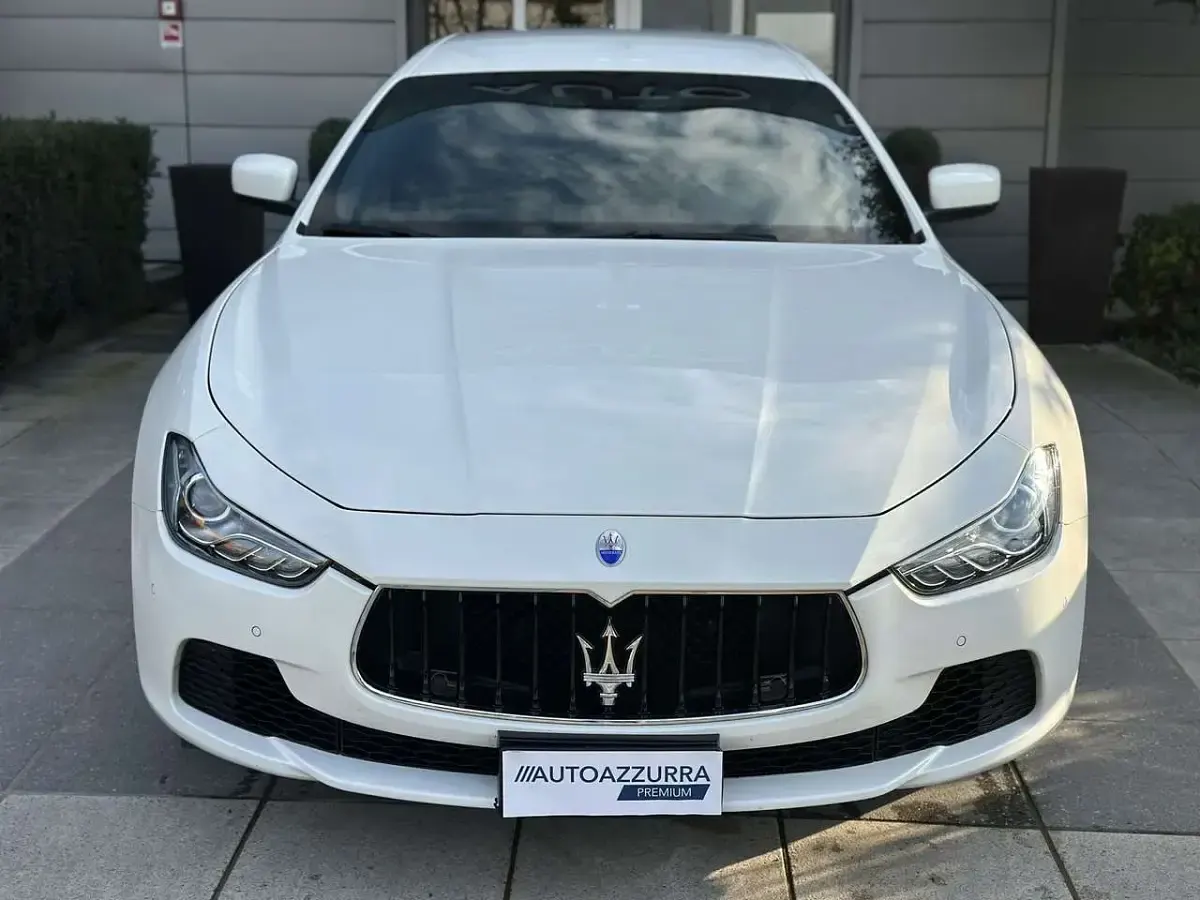 Usata Maserati Ghibli 249 CV (183 kW) 2016 Bianco Berlina
