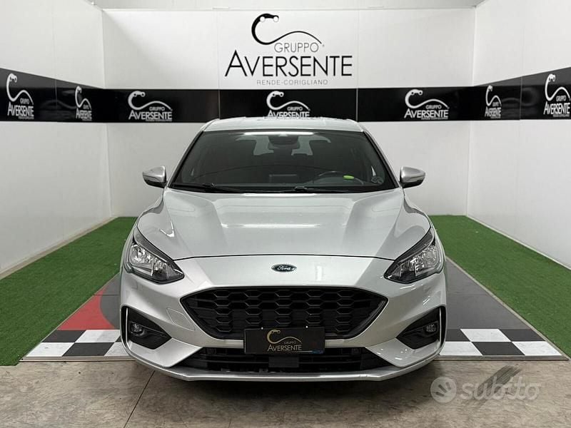 Usata Ford Focus ST-Line 120 CV (88 kW) 2019 Grigio Berlina