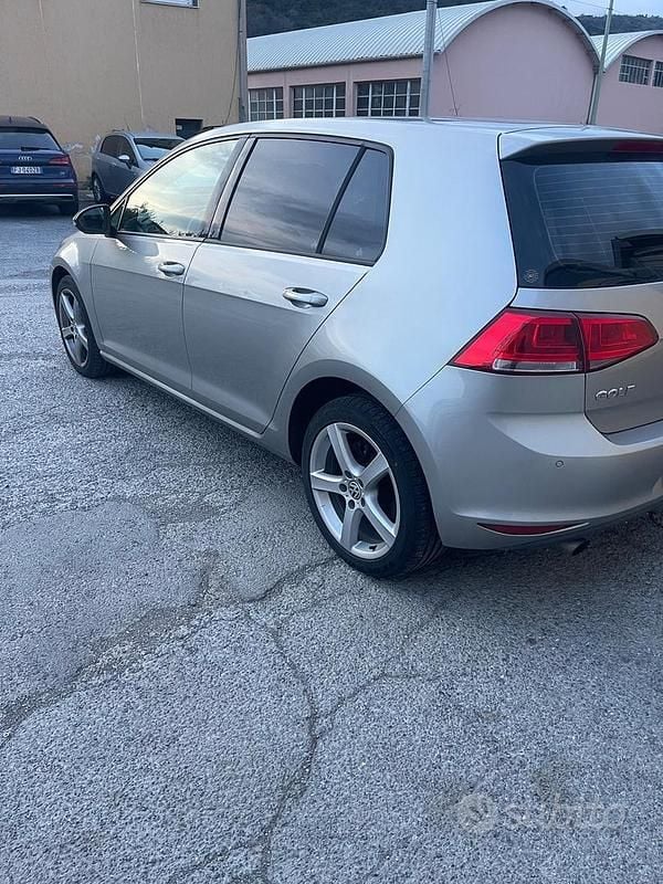 Usata VW Golf Trendline 105 CV (77 kW) 2013 Grigio Berlina
