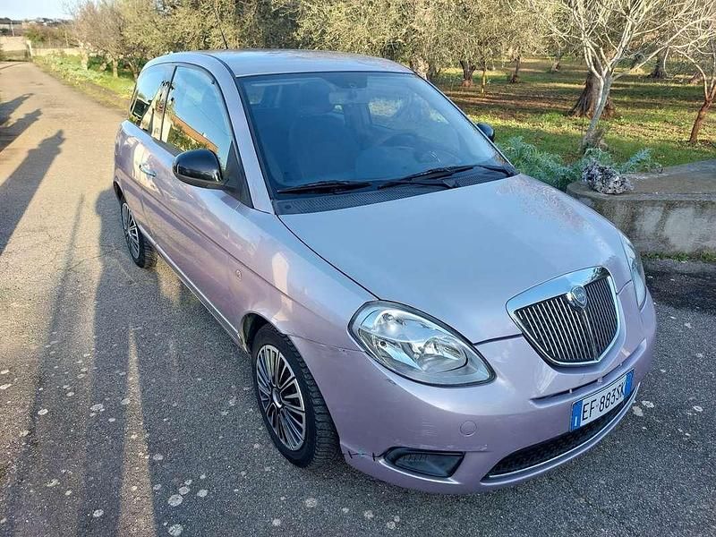 Usata Lancia Ypsilon Platinum 75 CV (55 kW) 2010 Utilitaria