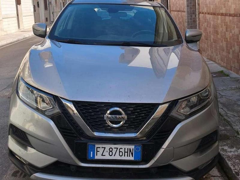 Usata Nissan Qashqai Acenta+ 116 CV (85 kW) 2019 Grigio SUV