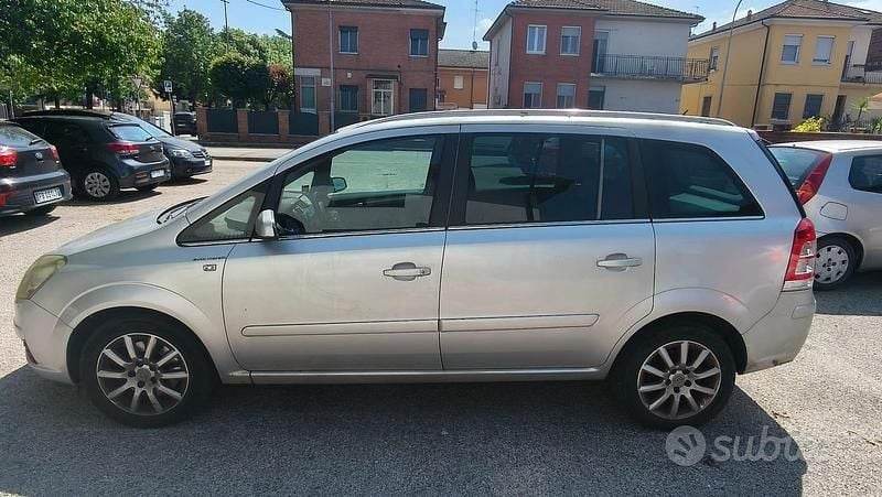 Gebraucht Opel Zafira 94 PS (69 kW) 2007 Van / Kleinbus