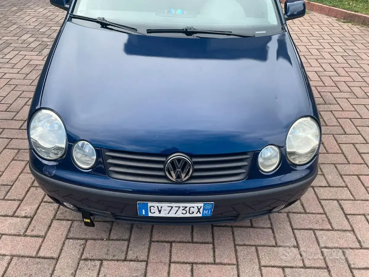 Usata VW Polo 64 CV (47 kW) 2005 Blu Utilitaria