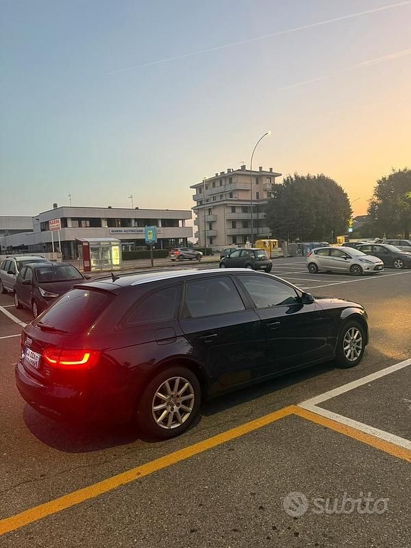 Usata Audi A4 Business Plus 150 CV (110 kW) 2015 Nero Station wagon