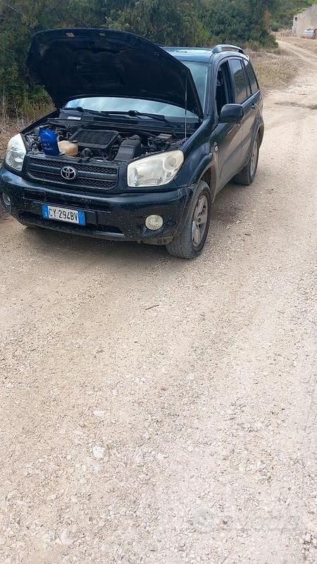 Usata Toyota RAV4 2005 Nero SUV