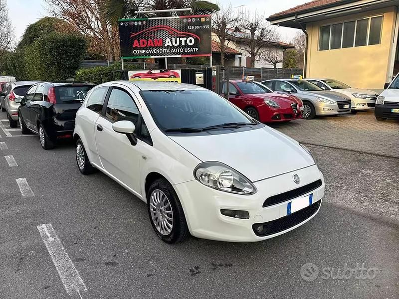 Usata Fiat Punto Evo Emotion 77 CV (56 kW) 2012 Bianco Utilitaria