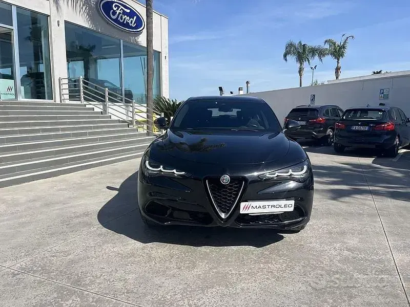 Usata Alfa Romeo Stelvio Super 160 CV (117 kW) 2023 Nero SUV