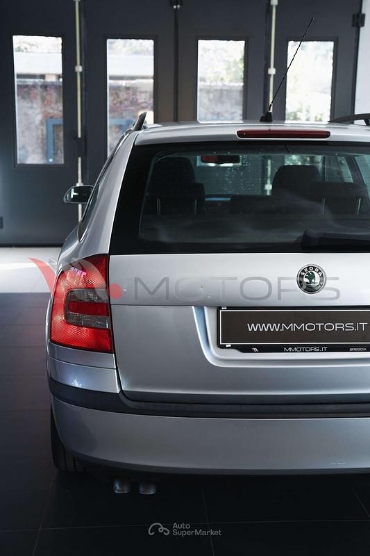 Usata Skoda Octavia Elegance 140 CV (102 kW) 2008 Argento Station wagon