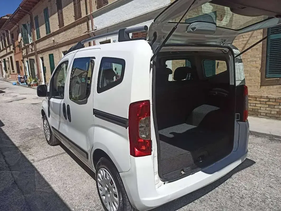 Usata Fiat Qubo Dynamic 69 CV (50 kW) 2013 Bianco Monovolume