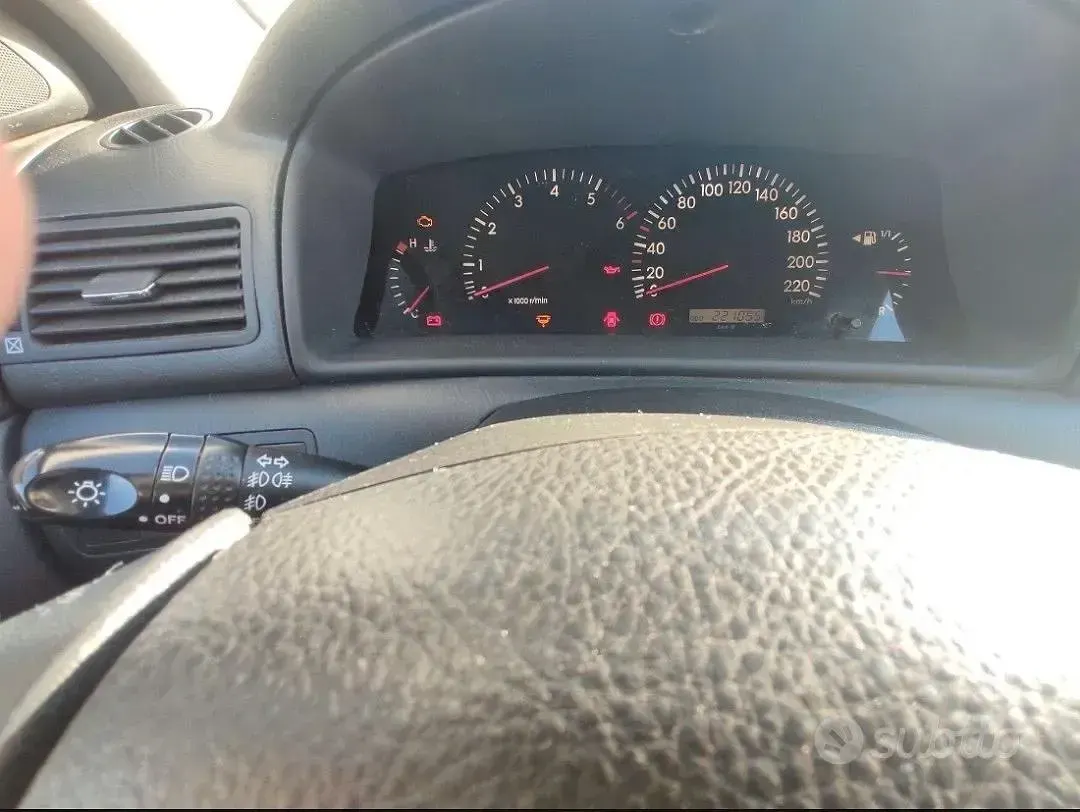 Usata Toyota Corolla 90 CV (66 kW) 2003 Berlina