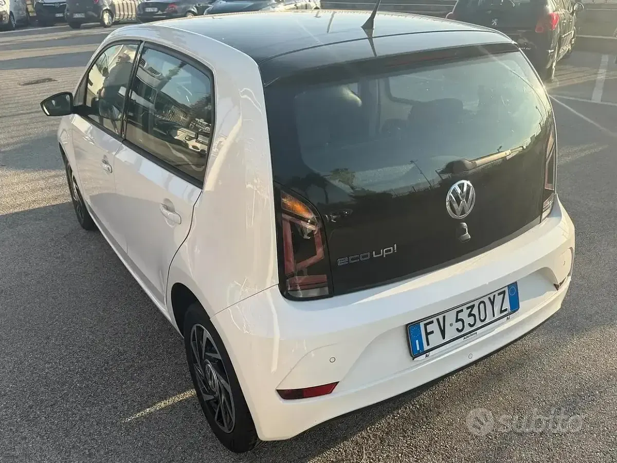 Usata VW up! Highline 68 CV (50 kW) 2019 Bianco Utilitaria