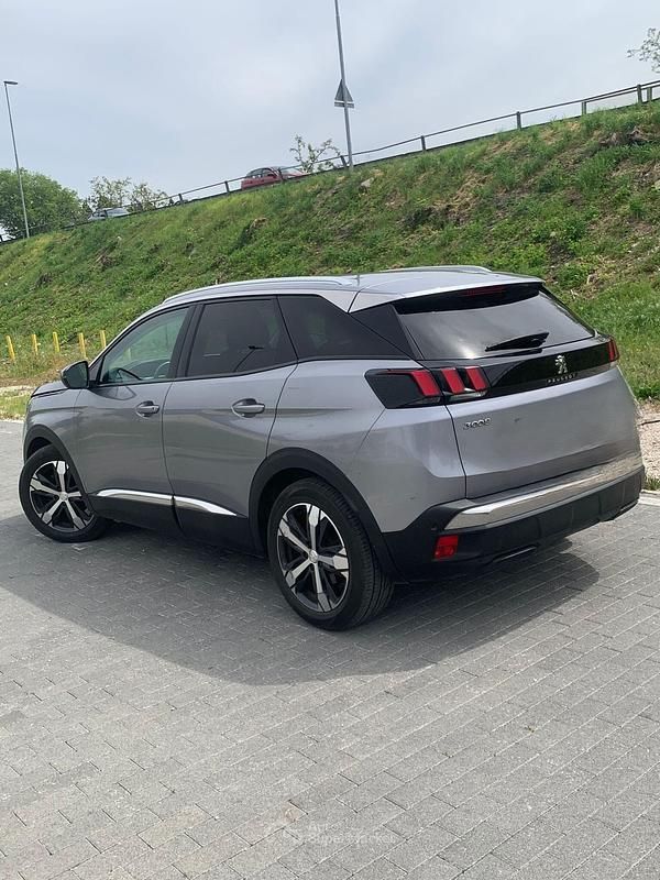 Usata Peugeot 3008 131 CV (96 kW) 2018 Argento SUV