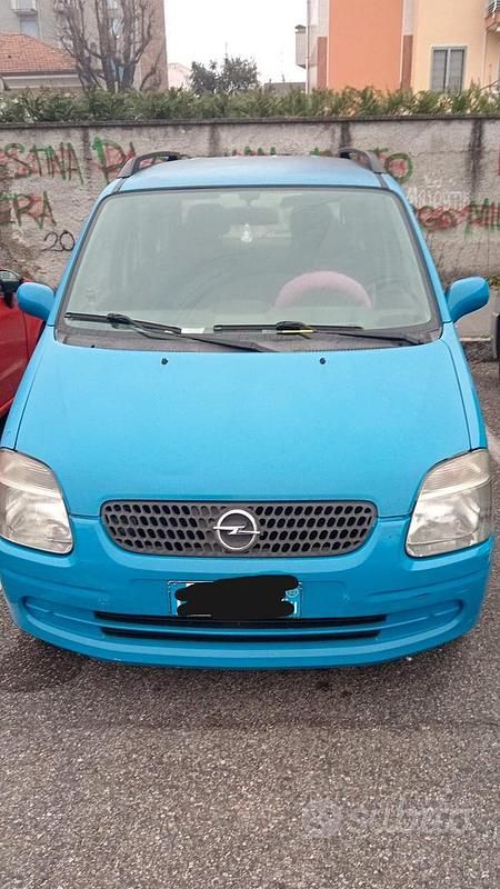 Usata Opel Agila 2002 Blu Monovolume