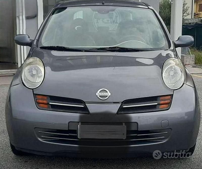 Second-hand Nissan Micra 80 CP (58 kW) 2004 Gri Hatchback