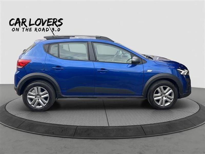 Usata Dacia Sandero Comfort 101 CV (74 kW) 2023 Blu scuro Utilitaria