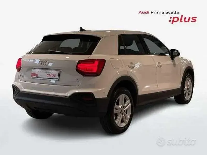 Usata Audi Q2 Business 116 CV (85 kW) 2023 Bianco SUV