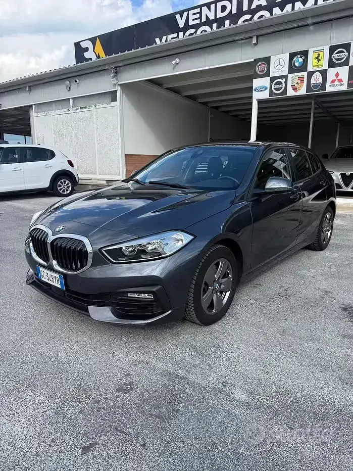 Usata BMW 116 Advantage 116 CV (85 kW) 2020 Grigio Utilitaria