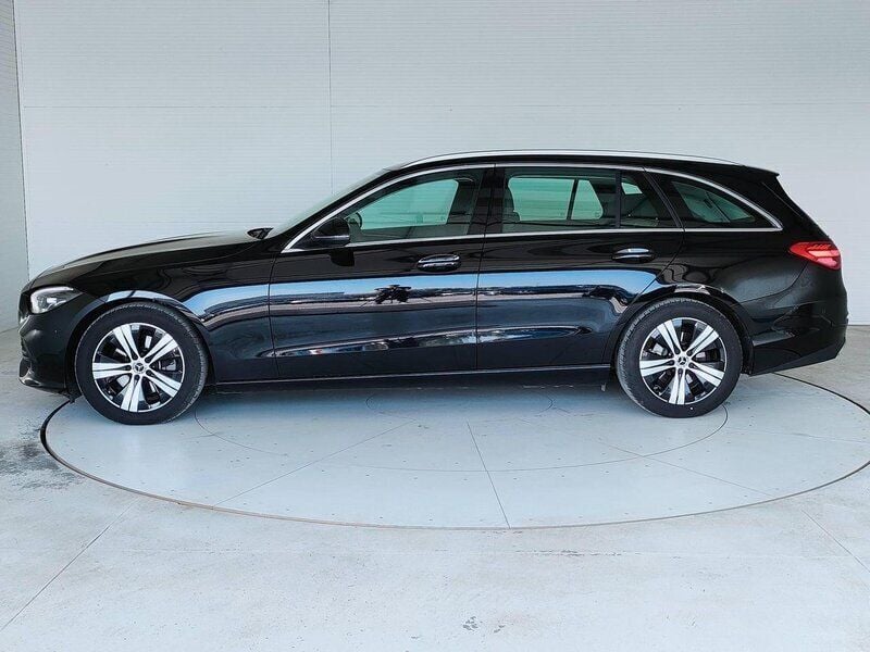 Usata Mercedes 200 Sport 163 CV (119 kW) 2022 Nero Station wagon
