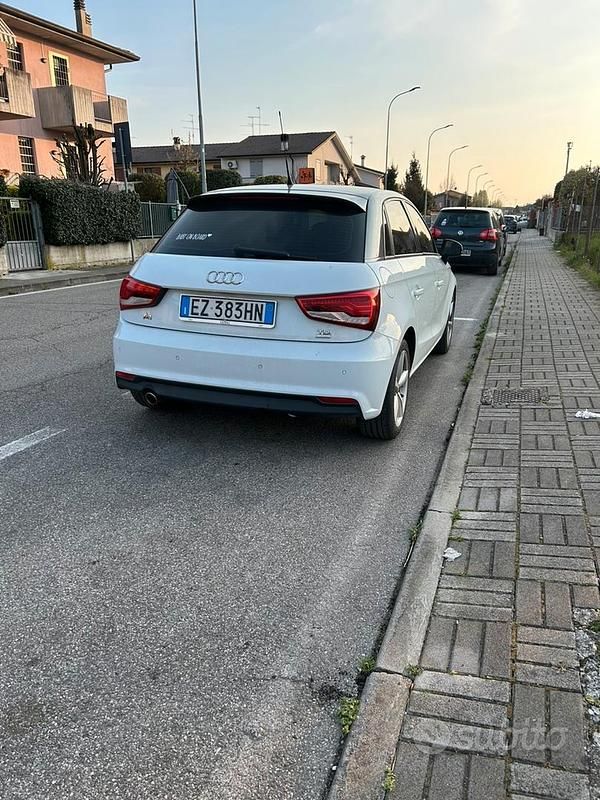 Usata Audi A1 90 CV (66 kW) 2015 Bianco Utilitaria