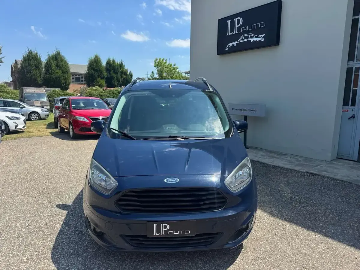 Usata Ford Courier 75 CV (55 kW) 2017 Blu/azzurro Monovolume