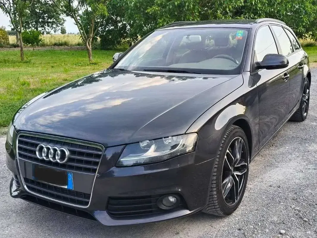 Usata Audi A4 Advanced 143 CV (105 kW) 2012 Grigio Station wagon
