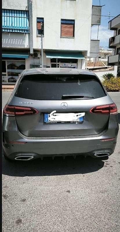 Usata Mercedes B200 Premium 150 CV (110 kW) 2019 Monovolume