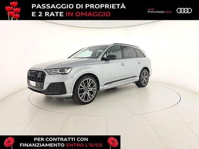 Usata Audi Q7 Sport 286 CV (210 kW) 2023 Grigio satellite metallizzato SUV
