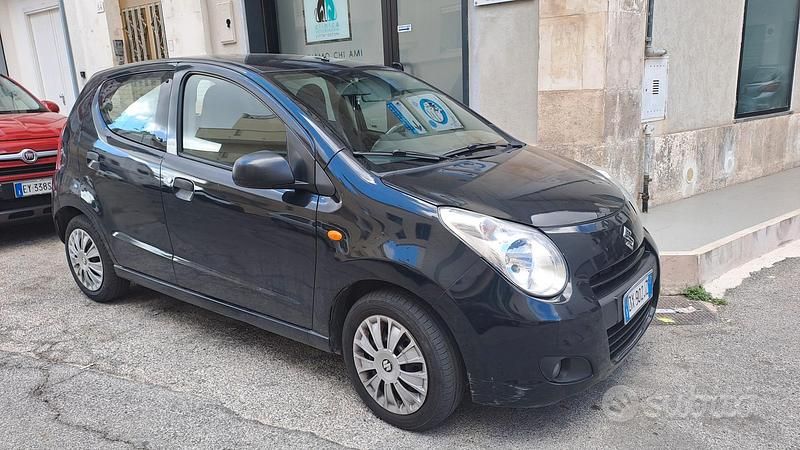 Usata Suzuki Alto 68 CV (50 kW) 2010 Nero Utilitaria