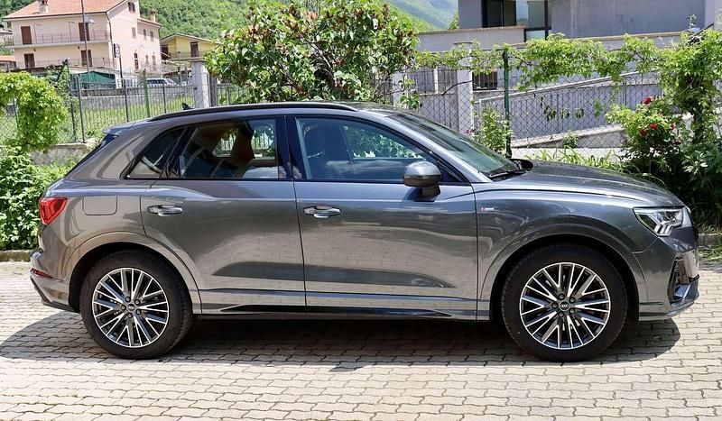 Usata Audi Q3 S-Line 200 CV (147 kW) 2021 SUV