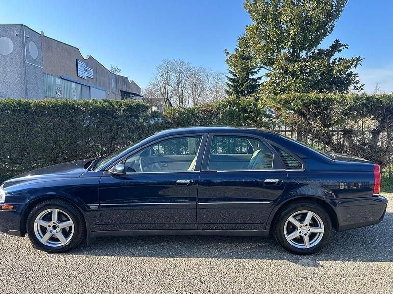 Usata Volvo S80 Executive 163 CV (119 kW) 2024 Blu Berlina