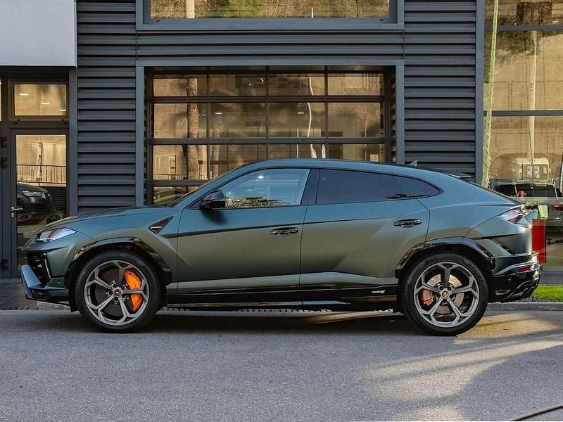 Usata Lamborghini Urus 650 CV (478 kW) 2023 Verde lares SUV