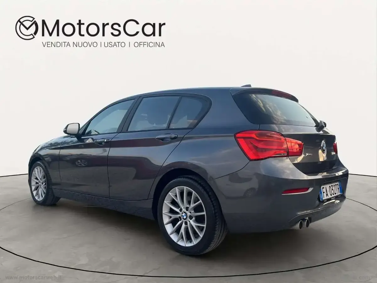 Usata BMW 120 Advantage 190 CV (139 kW) 2015 Grigio Utilitaria
