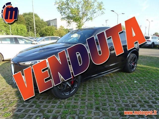 Usata Alfa Romeo Stelvio Quadrifoglio 510 CV (375 kW) 2018 Nero SUV