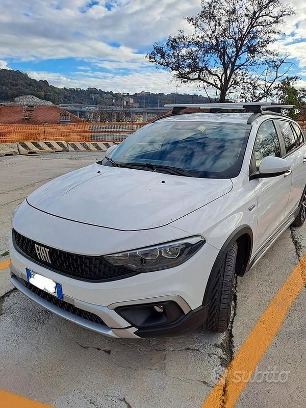 Usata Fiat Tipo Cross 131 CV (96 kW) 2023 Bianco Station wagon